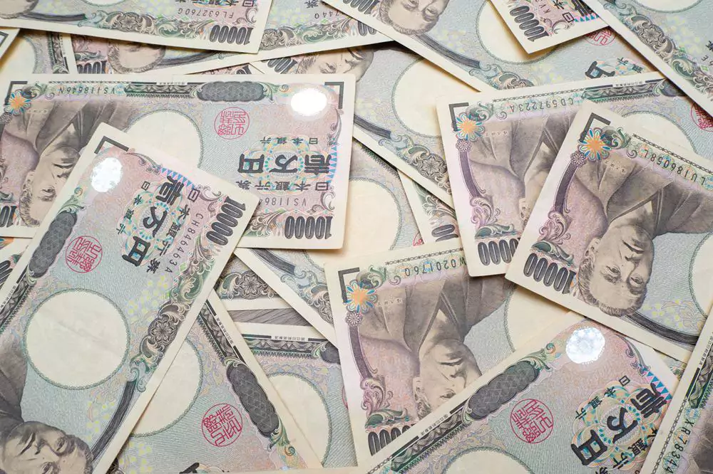 Japanese yen 10000 notes